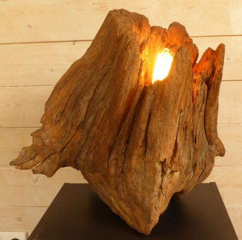 lampe en merisier et chçene